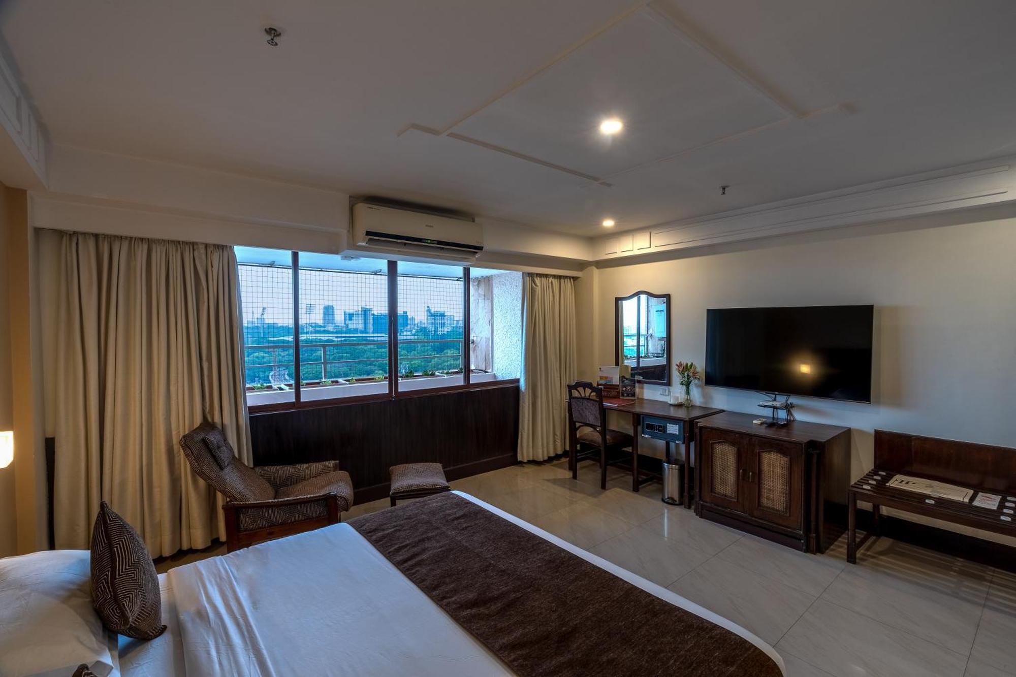 Ivory Tower Hotel Bangalore Bagian luar foto